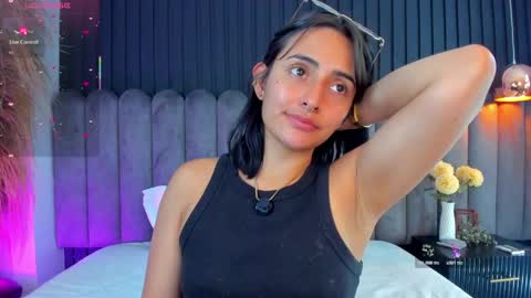 Snapshot of nanda_vixen_ chatting on April 2026 11:47:02 PM Nanda online show from April 2026 11:47:02 PM