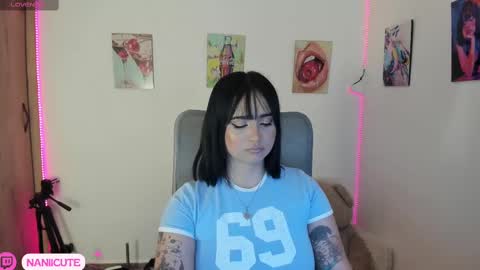 ELLA online show from February 2025 04:01:01 AM