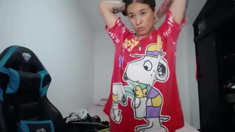 Snapshot of nanna_yoshi chatting on January 2025 11:49:02 PM nanna yoshi online show from January 2025 11:49:02 PM