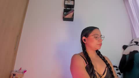 Snapshot of nanny1_ chatting on February 2026 08:04:02 PM Nanny online show from February 2026 08:04:02 PM