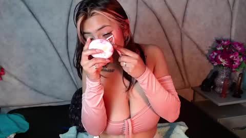 Snapshot of nany_pretty chatting on December 2024 02:27:01 PM nany_pretty online show from December 2024 02:27:01 PM