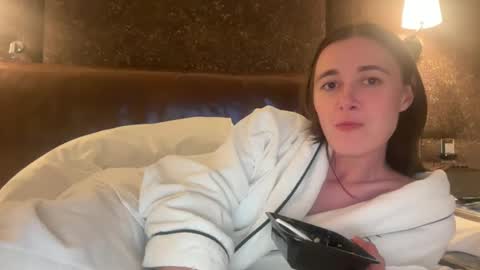 Naomi      online show from June 2026 02:13:01 AM