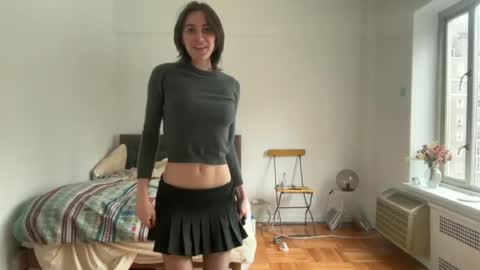 Naomi      online show from June 2026 10:34:02 PM