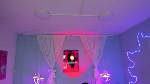 Snapshot of naomi_campell chatting on February 2026 07:32:02 PM Naomi online show from February 2026 07:32:02 PM