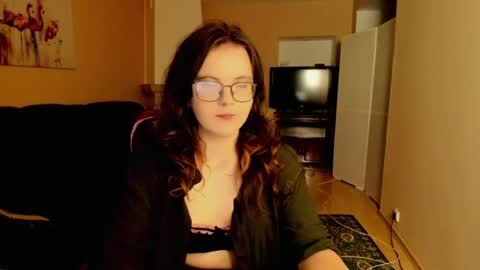 naomi_di online show from June 2026 07:41:02 PM