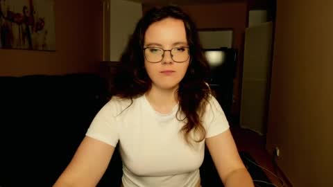 naomi_di online show from June 2026 07:26:01 PM