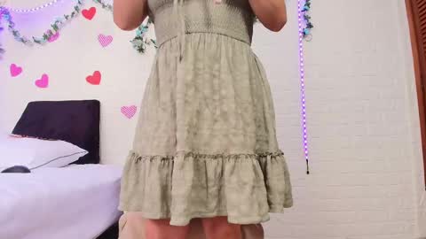 Snapshot of naomi_diamond_ chatting on September 2025 12:48:01 PM Naomi online show from September 2025 12:48:01 PM