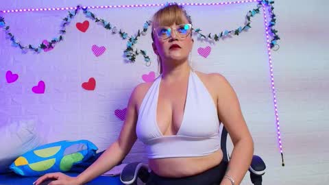 Snapshot of naomi_diamond_ chatting on October 2025 11:10:01 AM Naomi online show from October 2025 11:10:01 AM