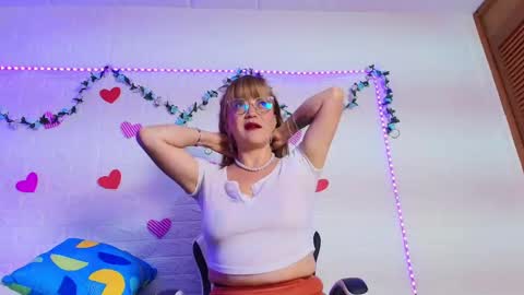 Snapshot of naomi_diamond_ chatting on October 2025 11:09:01 AM Naomi online show from October 2025 11:09:01 AM