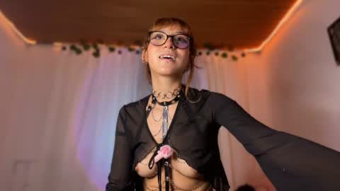  Naomi  online show from June 2026 11:24:02 PM