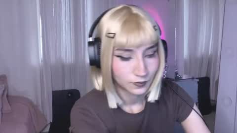  Naomi  online show from July 2026 01:37:01 PM