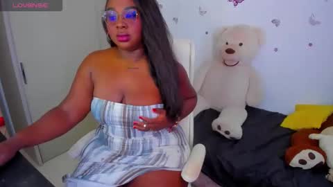 Nathalia King online show from May 2026 02:36:02 PM