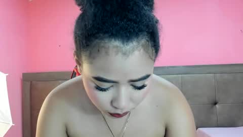 Naomi Moon online show from July 2026 05:34:01 PM
