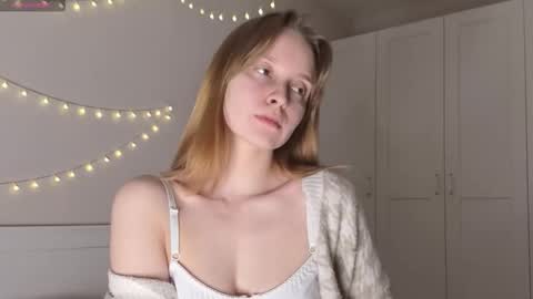 Snapshot of naomi_oops chatting on November 2025 11:10:02 PM Naomi online show from November 2025 11:10:02 PM