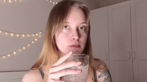 Snapshot of naomi_oops chatting on March 2026 08:00:01 PM Naomi online show from March 2026 08:00:01 PM