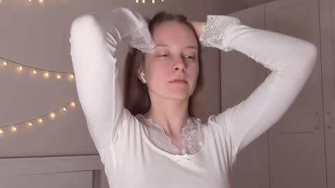 Snapshot of naomi_oops chatting on March 2026 05:41:01 PM Naomi online show from March 2026 05:41:01 PM