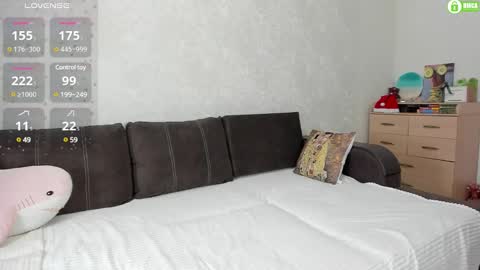 Snapshot of naomi_tara chatting on January 2025 09:17:02 AM Naomi online show from January 2025 09:17:02 AM