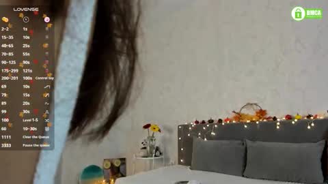 Snapshot of naomi_tara chatting on October 2025 02:16:02 PM Naomi online show from October 2025 02:16:02 PM