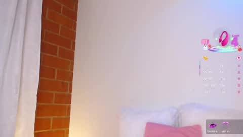 Guys the page has lately failed. If you see me disconnected thats why.   online show from March 2025 11:05:01 PM