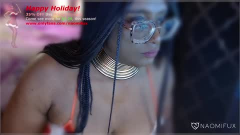 Snapshot of naomifux chatting on December 2024 11:56:02 AM Naomi online show from December 2024 11:56:02 AM