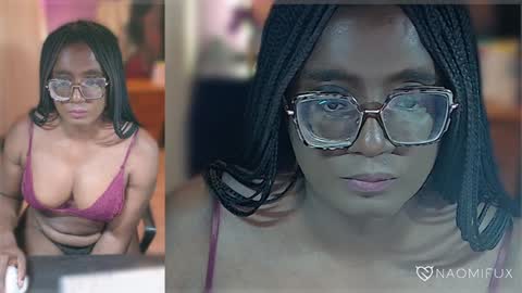 Snapshot of naomifux chatting on January 2025 07:21:01 PM Naomi online show from January 2025 07:21:01 PM