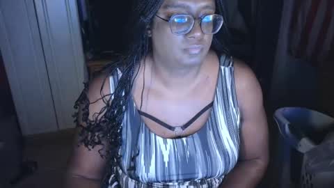 Naomi online show from December 2025 06:08:02 AM