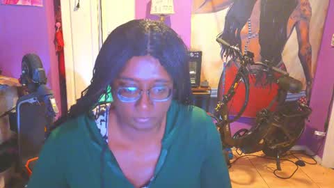 Naomi online show from May 2026 07:21:01 PM