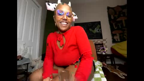 Naomigiirl6 online show from January 2025 12:18:01 PM