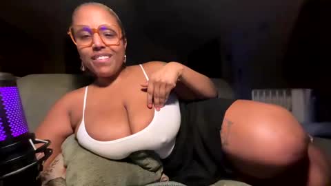 Naomigiirl6 online show from March 2025 09:55:02 AM