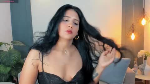 Snapshot of naomigraxe chatting on February 2026 08:16:01 PM Ashley Rose online show from February 2026 08:16:01 PM