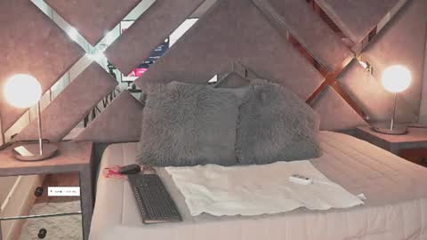 Snapshot of naomigray__ chatting on July 2026 06:42:02 PM Naomi-Gray online show from July 2026 06:42:02 PM