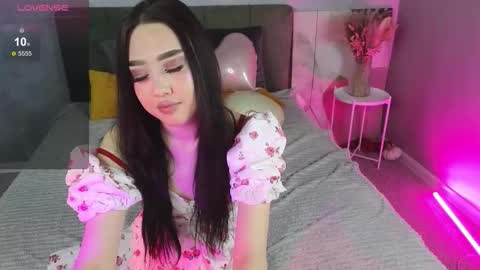 Snapshot of naomikim_ chatting on February 2026 01:35:02 AM Naomi online show from February 2026 01:35:02 AM