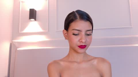 Snapshot of naomiklarc chatting on December 2024 04:03:02 PM Naomi Klarc online show from December 2024 04:03:02 PM