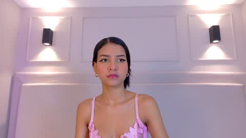 Snapshot of naomiklarc chatting on January 2025 11:15:02 AM Naomi Klarc online show from January 2025 11:15:02 AM