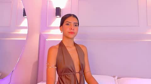 Snapshot of naomiklarc chatting on November 2025 03:49:01 AM Naomi Klarc online show from November 2025 03:49:01 AM