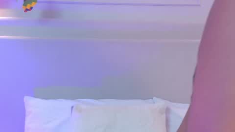 Naomi Klarc online show from July 2026 05:05:02 PM