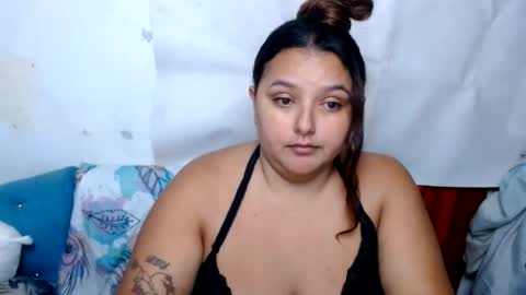naomiquiin online show from July 2026 12:23:01 PM