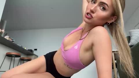 naomirhoades online show from February 2025 10:45:01 PM