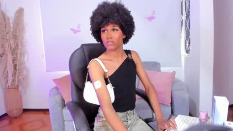 N A O M I  online show from June 2026 01:33:01 PM