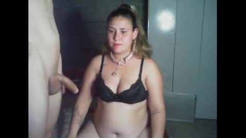 Snapshot of naomisimon chatting on January 2025 06:09:01 PM bellas2012 online show from January 2025 06:09:01 PM