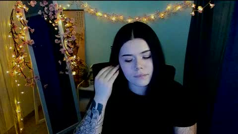 Naomi online show from March 2026 02:01:01 PM