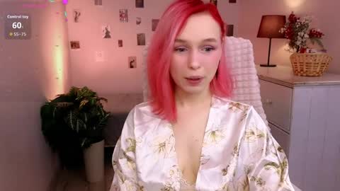 Naomi online show from April 2026 08:28:02 PM