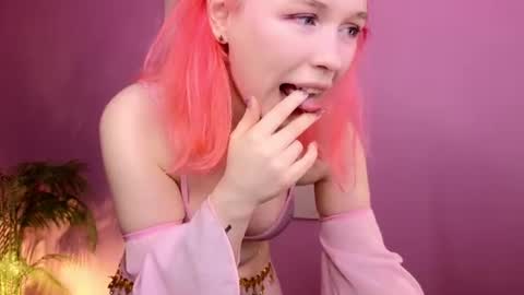 Naomi online show from June 2026 08:52:02 PM