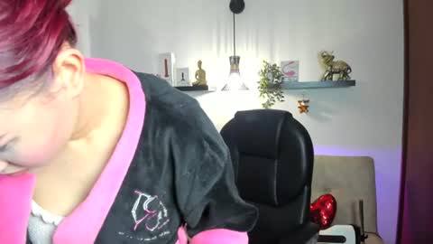 naomy online show from August 2026 01:38:01 AM