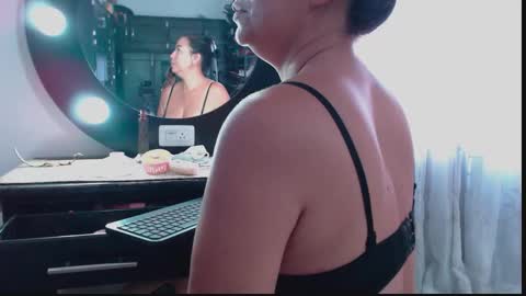 Naomy online show from March 2026 12:19:02 PM