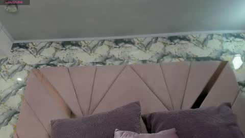 Naomy online show from April 2026 11:56:02 AM