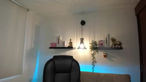 Naomy Stanley online show from May 2026 08:32:01 PM