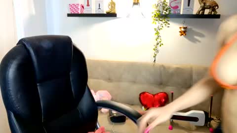 Naomy Stanley online show from July 2026 09:33:01 PM