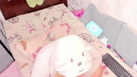 Naomyfoxx online show from May 2026 05:05:02 AM