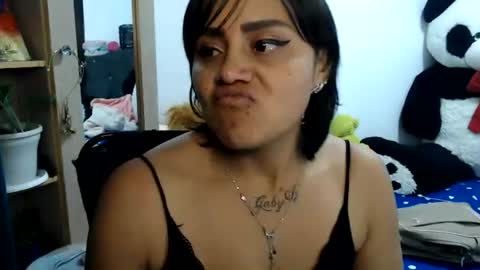 naomylux1 online show from July 2026 12:28:01 AM